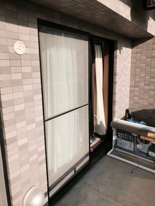 まどありー。太田店のスタイルシェード設置の施工前の写真1